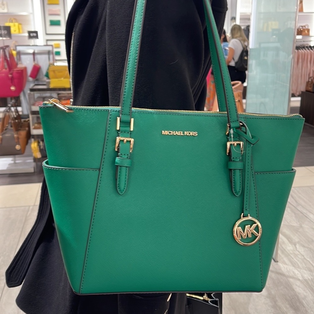 MICHAEL KORS Charlotte Large Leather Top-Zip Tote
Palmetto Green - Picture 2 of 16